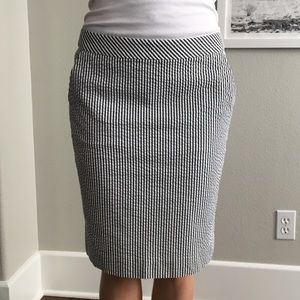 J Crew #2 pencil skirt in seersucker